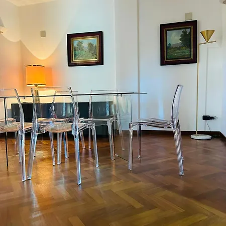 Exclusive House City Center With Private Terrace