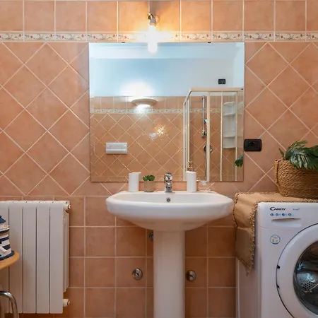 Exclusive House City Center With Private Terrace Apartment *